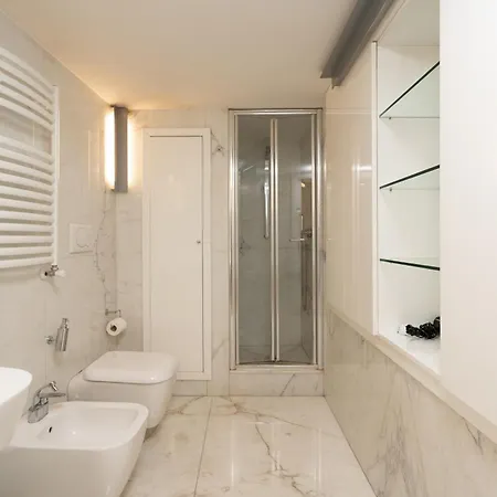 Modern Mansion Апартаменты